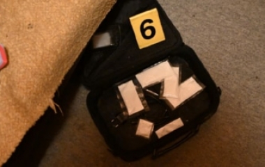 Policija u Visokom lišila slobode 2 lica zbog posjedovanja i prodaje opojne droge