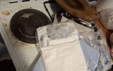 Službenici Sektora kriminalističke  policije u Zenici pronašli i oduzeli značajnu količinu opojne droge 